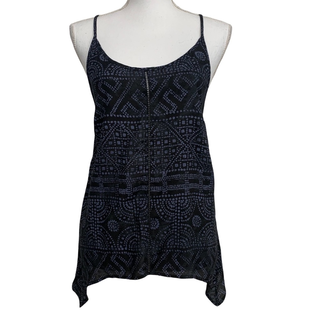 BKE BOUTIQUE / Black & Blue Open Back Tank / XS